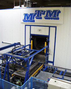 FKR-Grossanlage-Reinigung-von-Gelenkwellen-Kunde-MTU